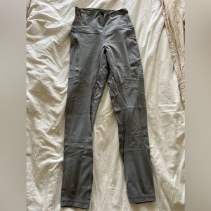 lululemon align 25” pants - size 4 - with pockets